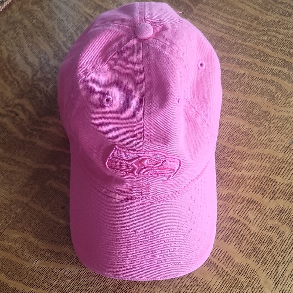 Seahawks Ladies Reebok pink hat